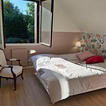 Au Pied De Lille Bed & Breakfast Exterior photo